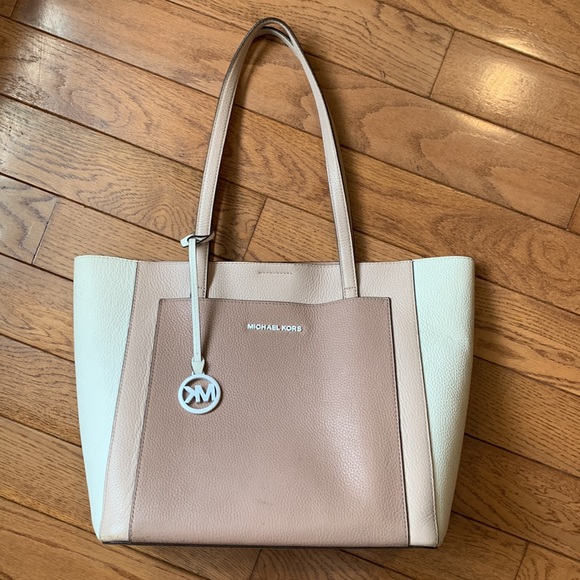 Michael Michael Kors Large Leather Gemma Colorblock Front Pocket Tote - Picture 3 of 15